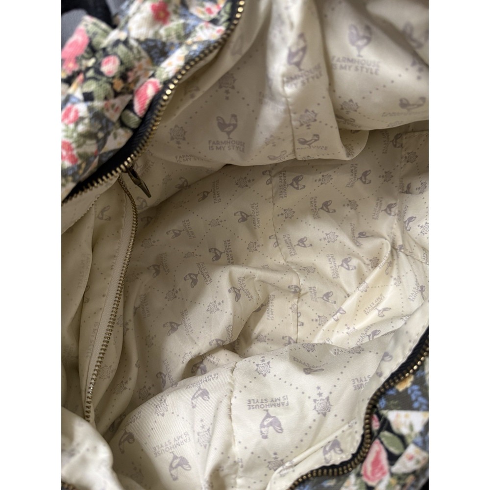 Farmhouse Is My Style Floral Patchwork Tote Bag - Picture 9 of 10